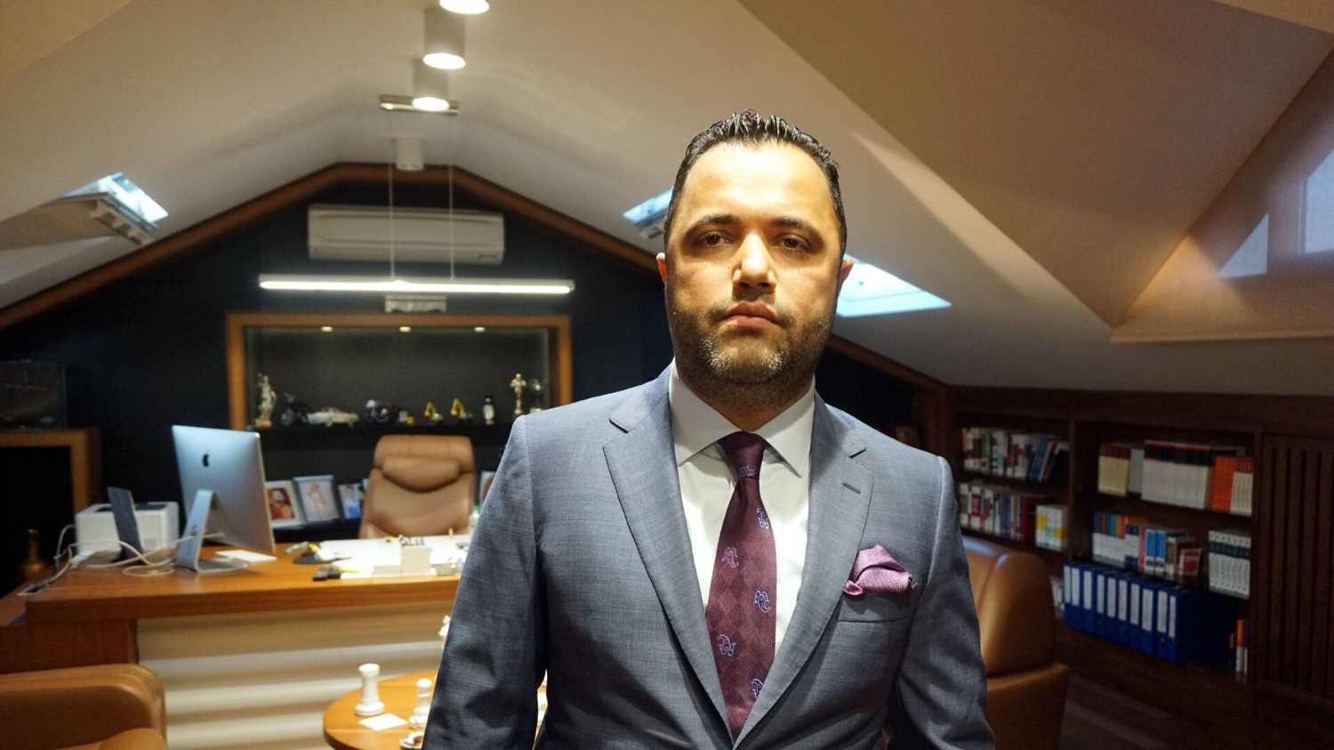 Avukat Rezan Epözdemir gözaltına alındı